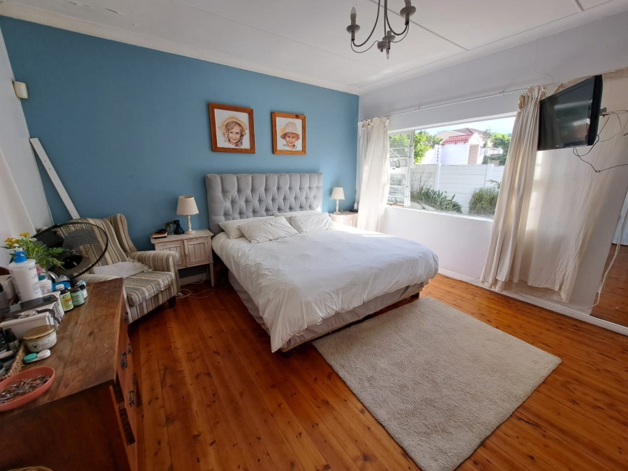 3 Bedroom Property for Sale in Nahoon Valley Park Eastern Cape